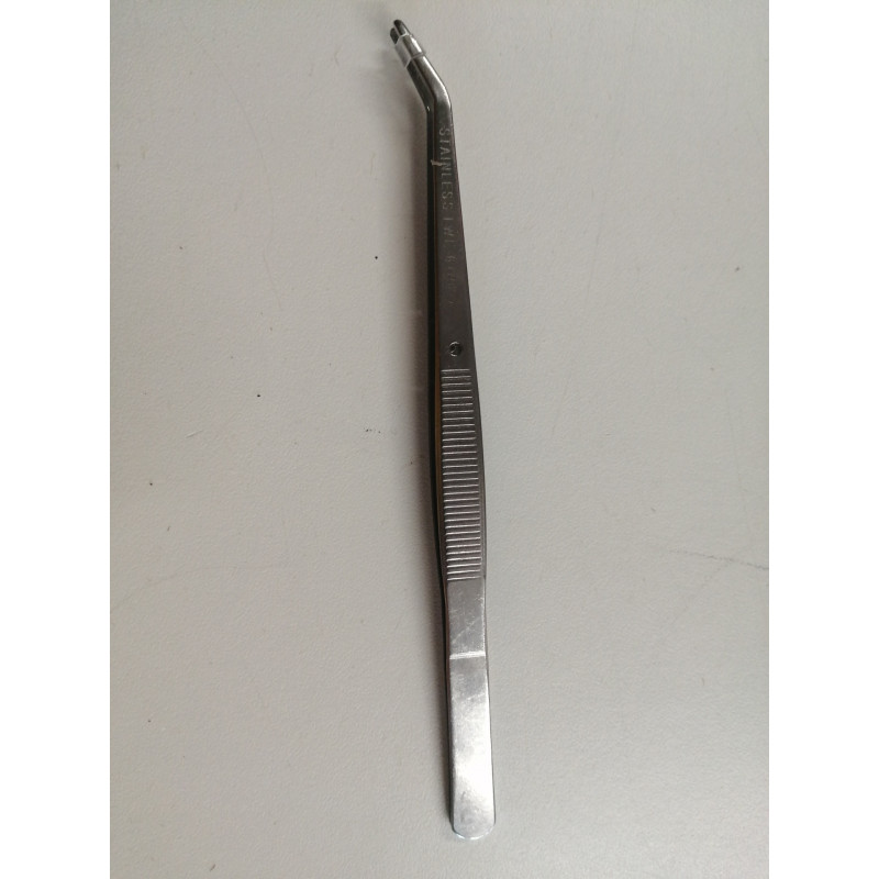 Pince avec lumière LED 16 cm